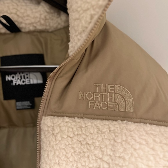 North Face Sherpa Puffer Sz Sm NWT - Picture 5 of 9